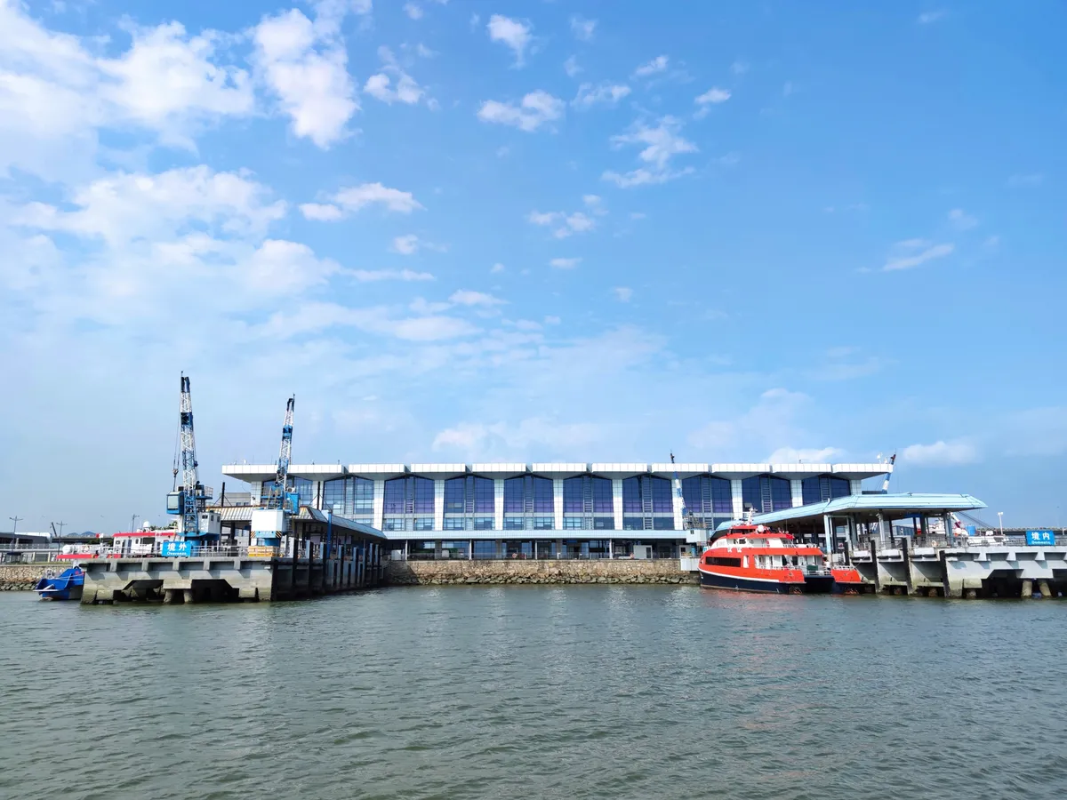 Shenzhen Airport Ferry Terminal (außerhalb des Terminals gelegen)