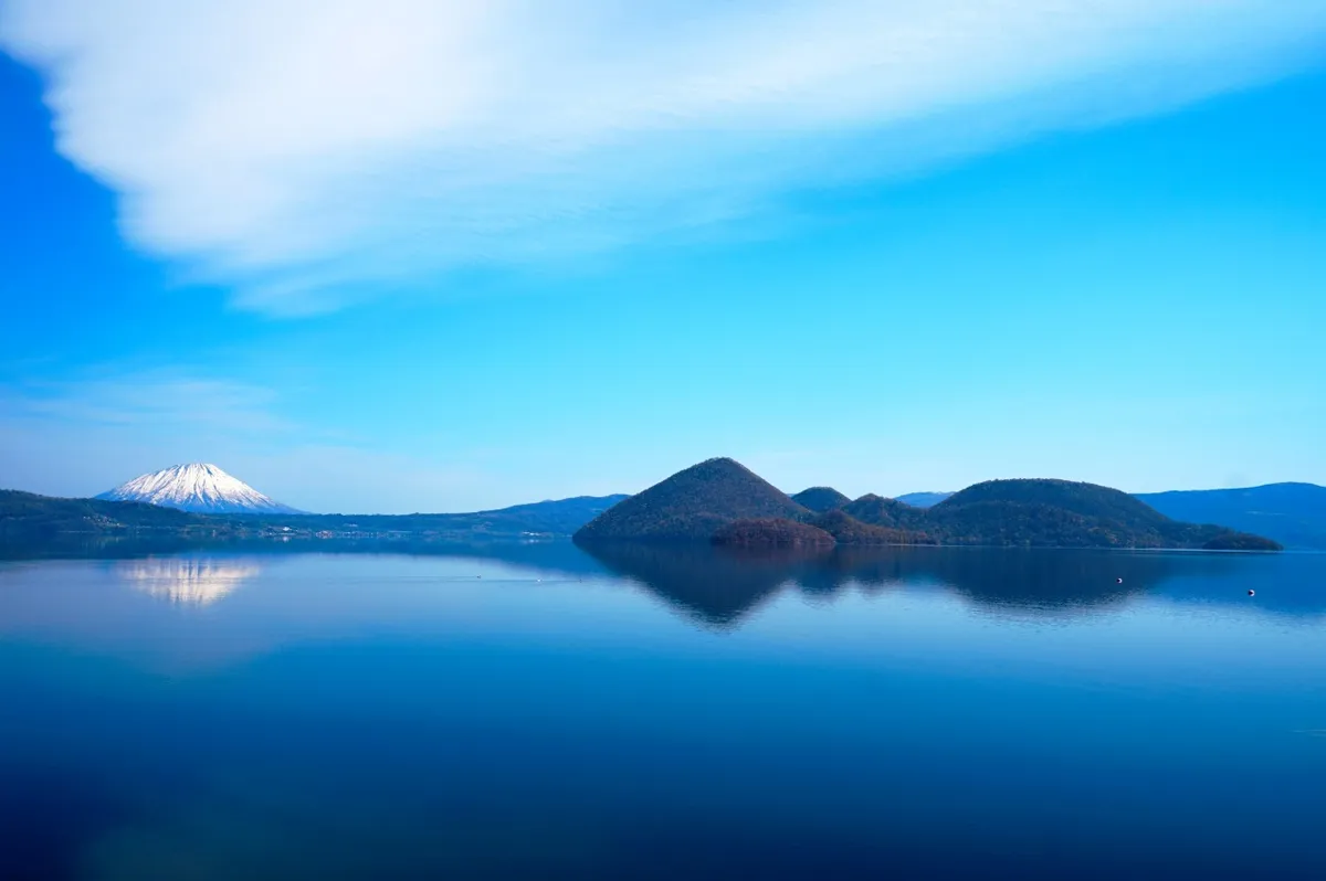 The Ultimate Hokkaido Nature Escape: Exploring Hoheikyo Gorge and Lake Toya from Sapporo
