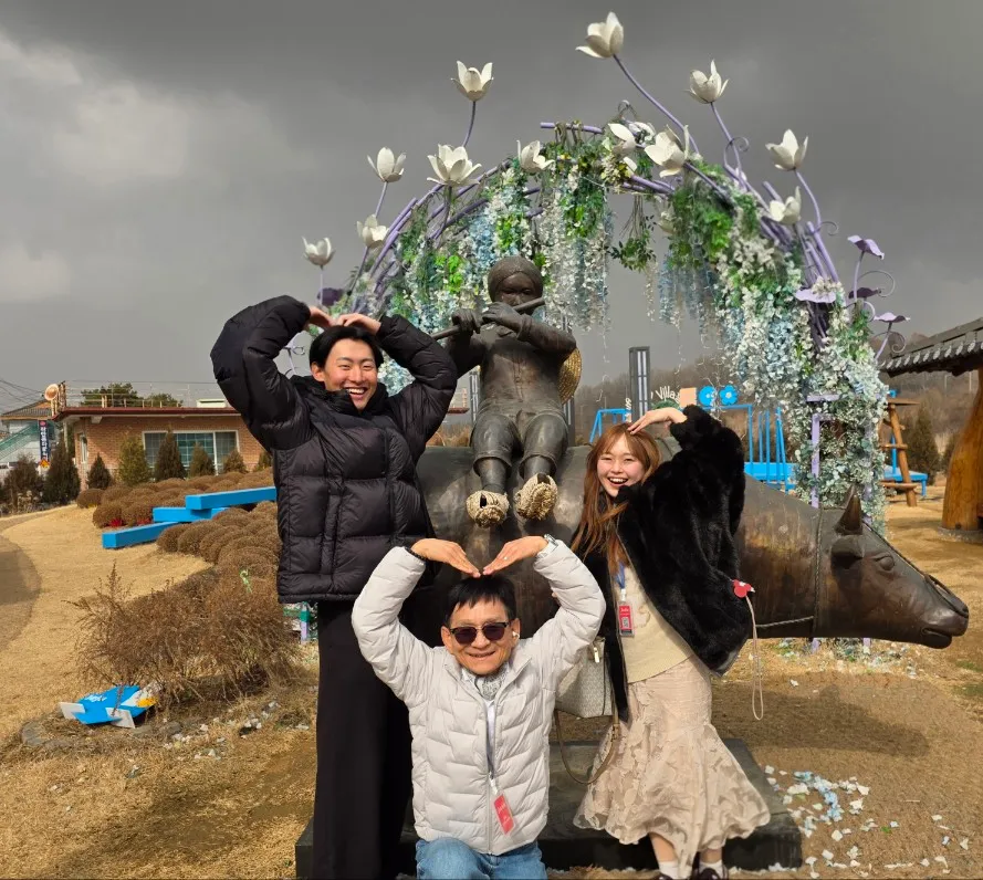 From Seoul : DMZ Tour: Exclusive Defector Talk & Suspension Bridge