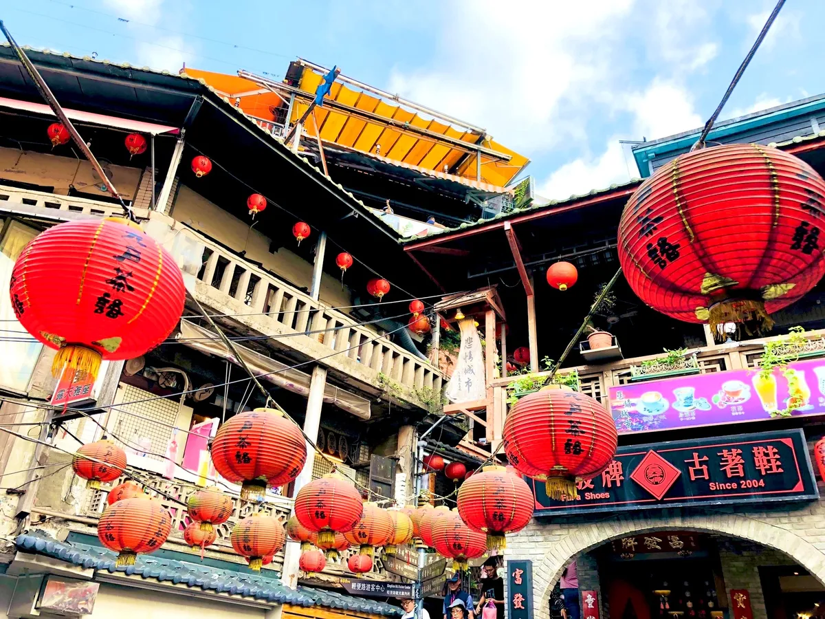 Tour de un Día por Yehliu, Jiufen y Shifen (Costa de Tiaoshi opcional)