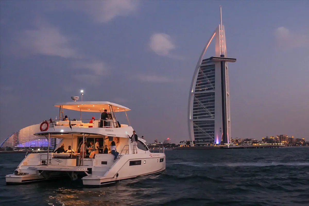Admire the beauty of Dubai at dusk from your yacht for a memory of a lifetime