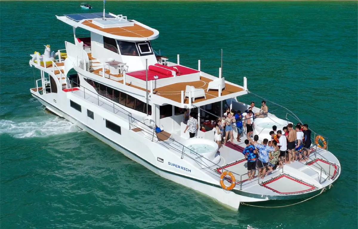 Avis sur la croisière au coucher du soleil à Langkawi : La vie de château à petit budget
