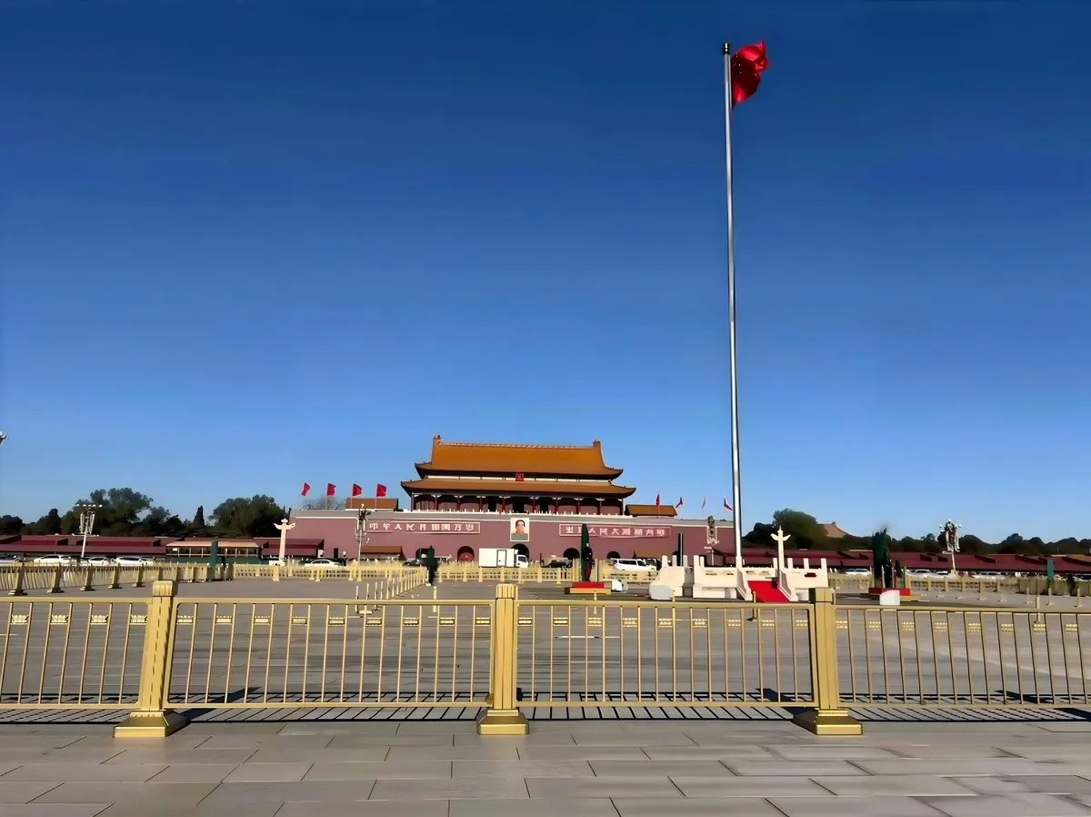 Unlocking Beijing's Imperial Secrets: A Family-Friendly Tour of the Forbidden City & Tiananmen Square